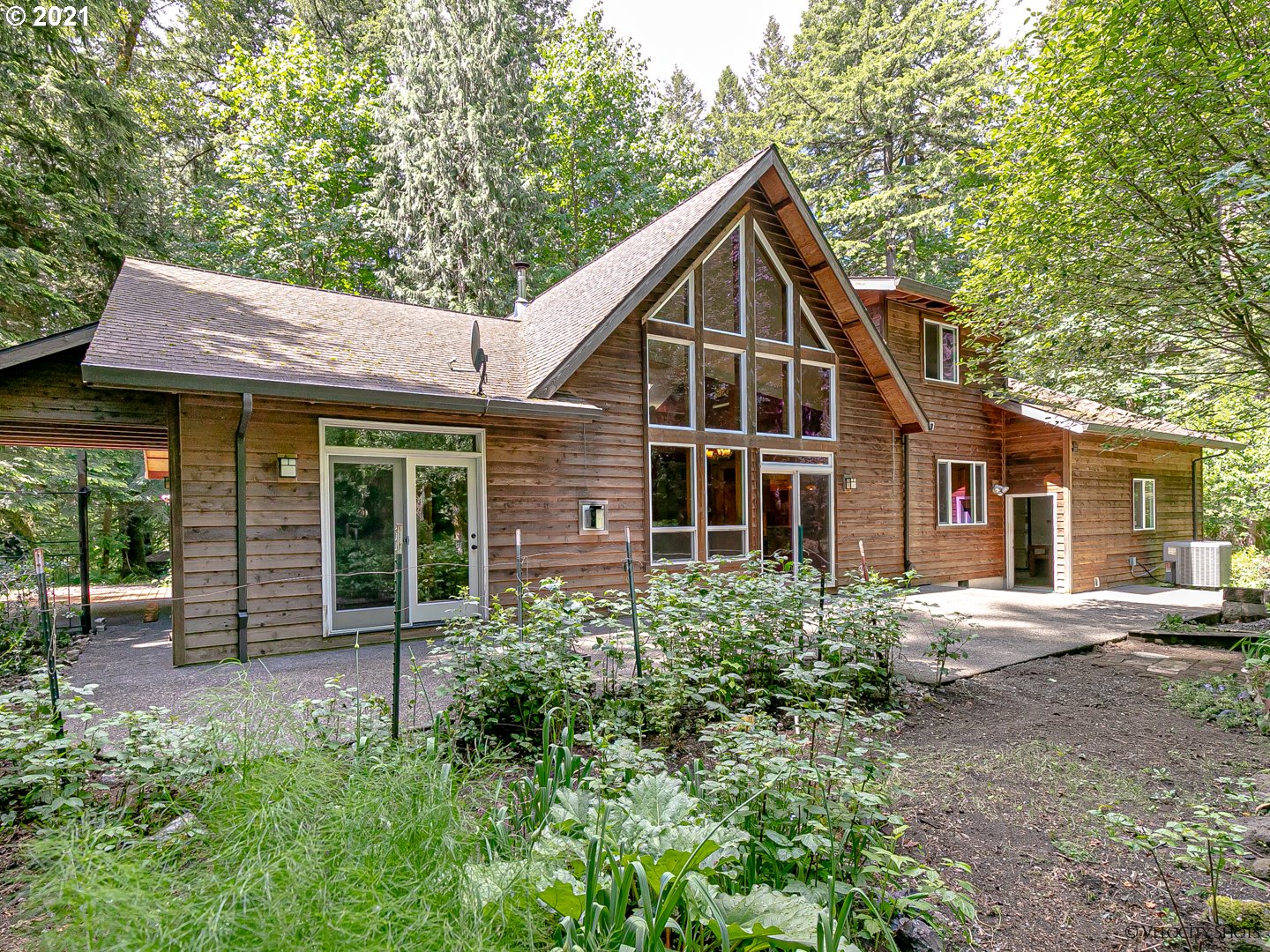 64725 East Broken Bridge Lane Rhododendron, OR 97049 - Photo 3 of 32