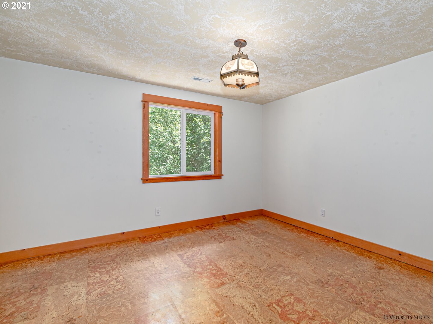 64725 East Broken Bridge Lane Rhododendron, OR 97049 - Photo 23 of 32
