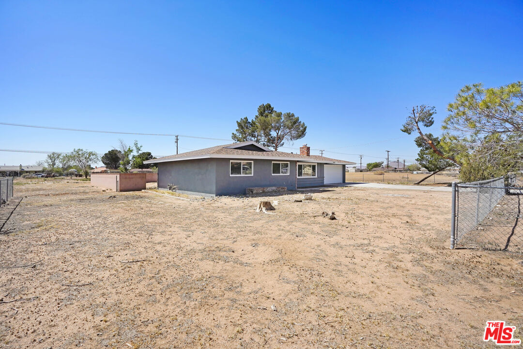 14416 Osage Road Apple Valley, CA 92307 - Photo 4 of 14 a view of a terrace view