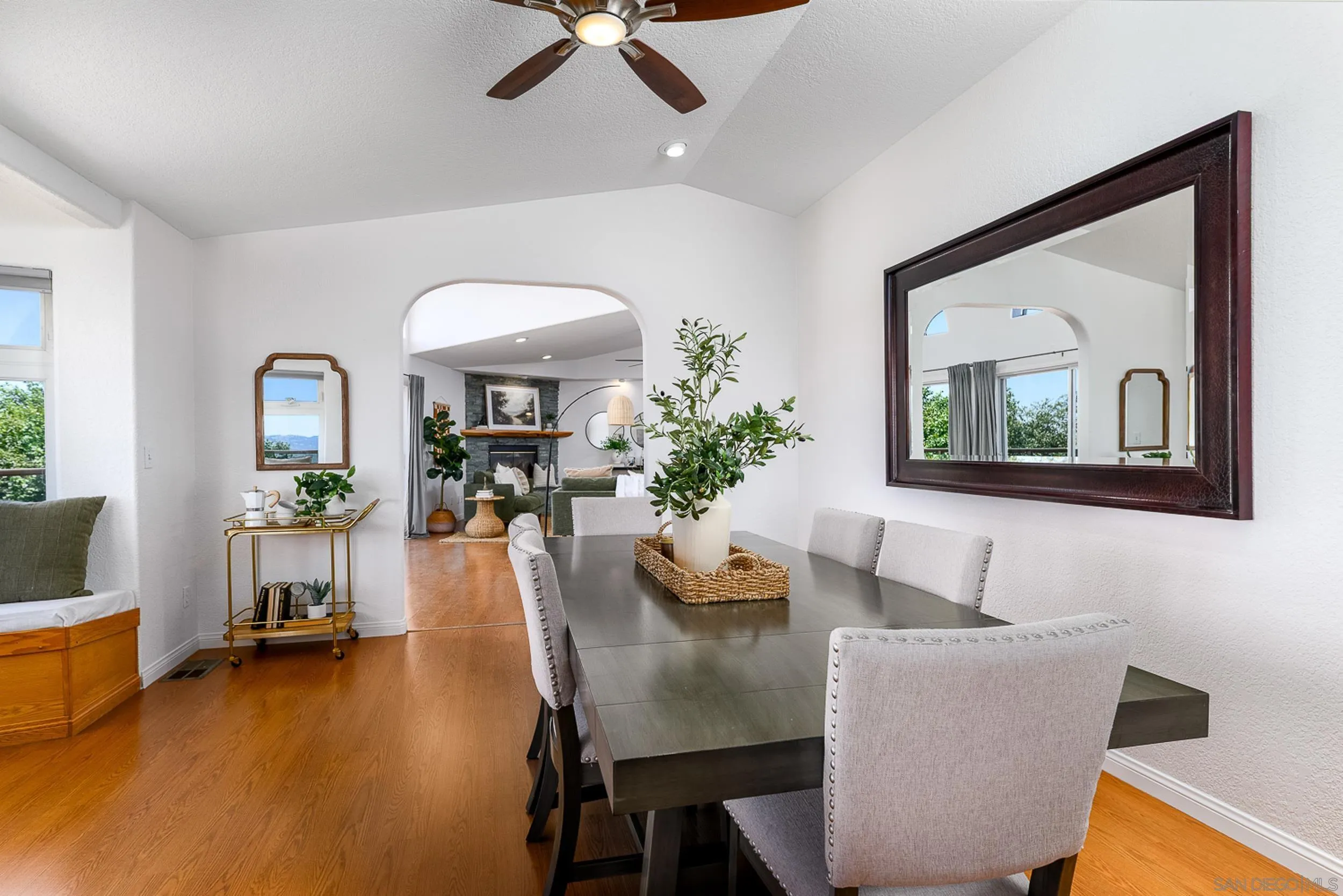 1577 Oak Land Road Julian, CA 92036 - Photo 17 of 73 Dining Room