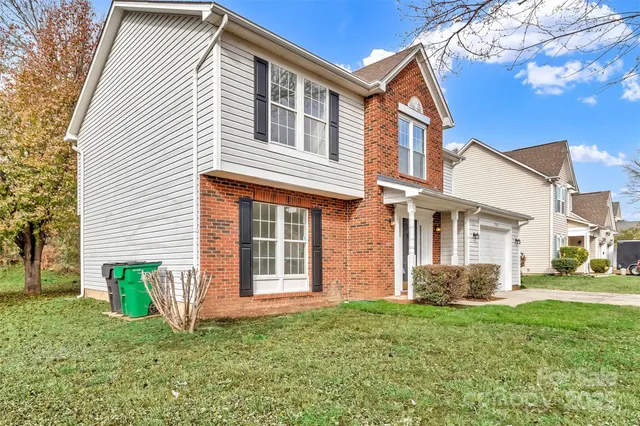 $435,000 | 7730 Woodknoll Drive, Charlotte, NC 28217