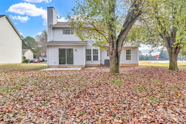 $435,000 | 7730 Woodknoll Drive, Charlotte, NC 28217