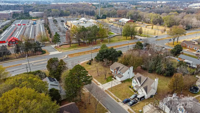 $435,000 | 7730 Woodknoll Drive, Charlotte, NC 28217
