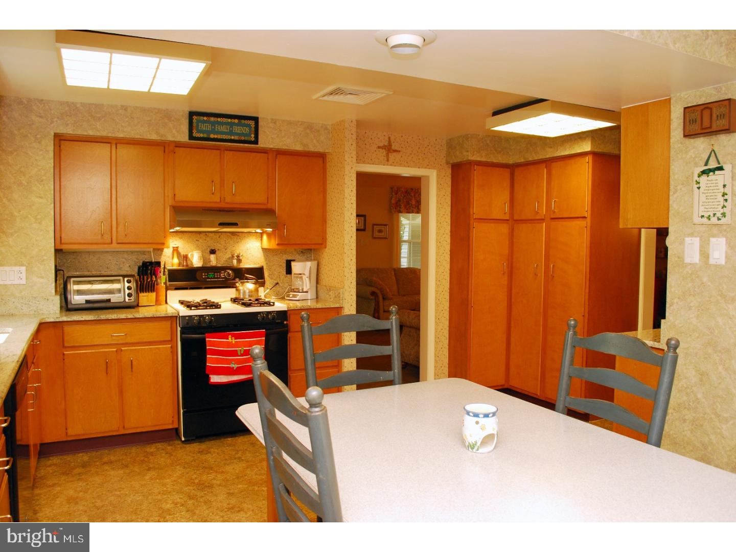 4130 Concord Road Aston, PA 19014 - Photo 9 of 25 Kitchen