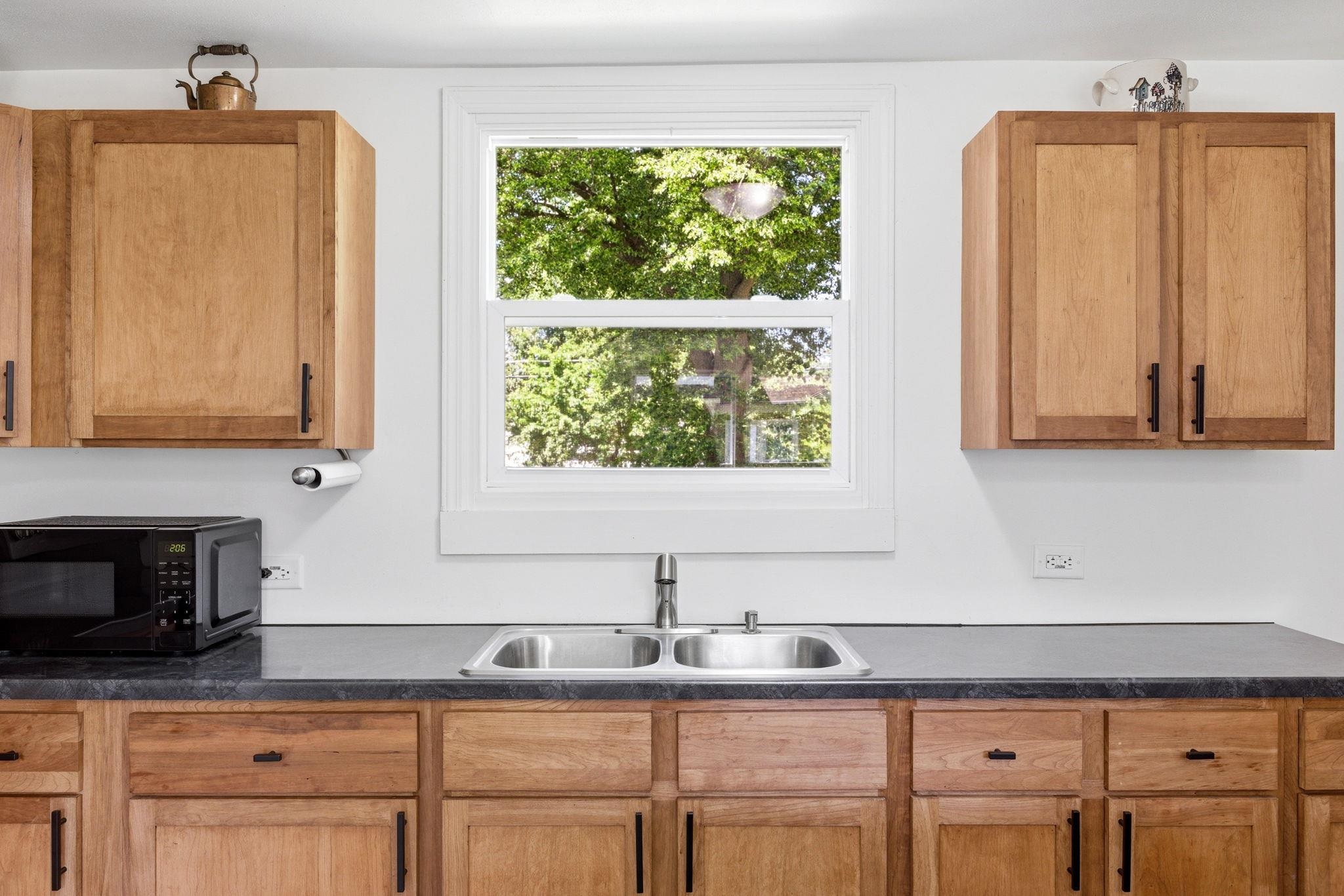 121 North 5th Street Delavan, WI 53115 - Photo 13 of 42