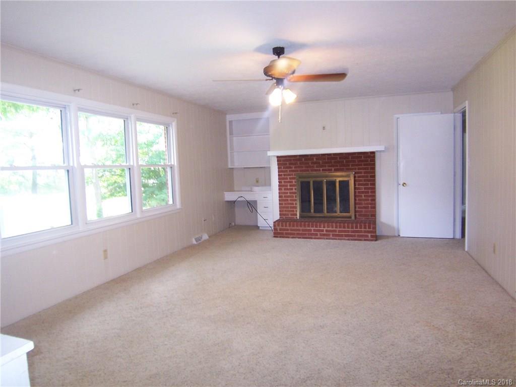 809 Rhodann Drive Shelby, NC 28152 - Photo 5 of 25 Gallery Image 5
