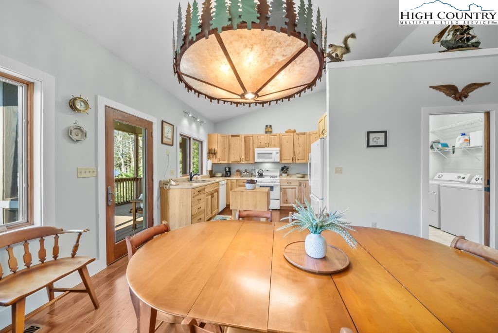 342 Ripshin Lake Road Roan Mountain, TN 37687 - Photo 20 of 50 Gallery Image 20