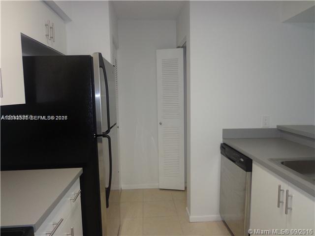 540 South Park Road, Unit 159 Hollywood, FL 33021 - Photo 3 of 19