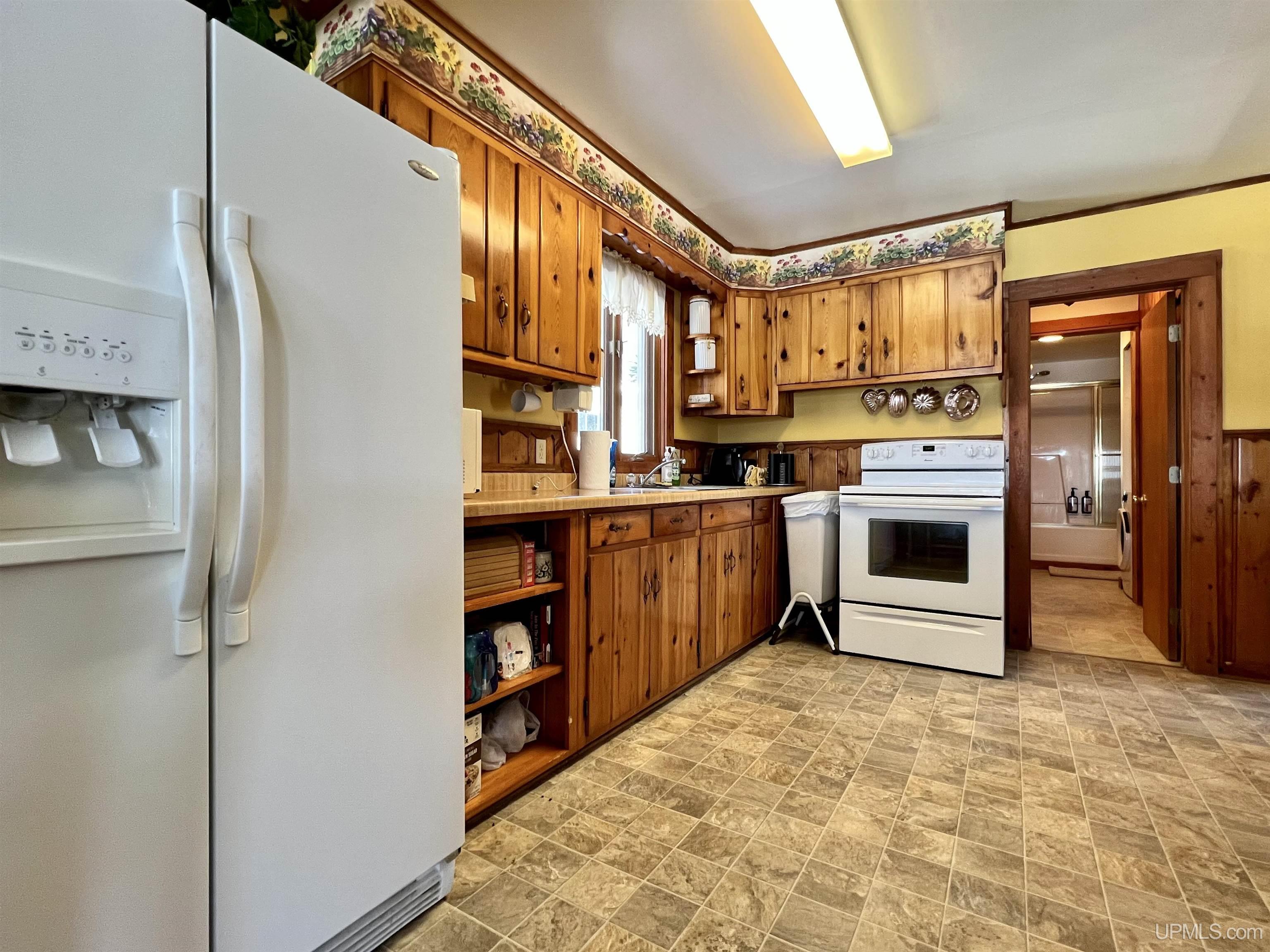 49775 Louis Point Road Lake Linden, MI 49945 - Photo 25 of 59