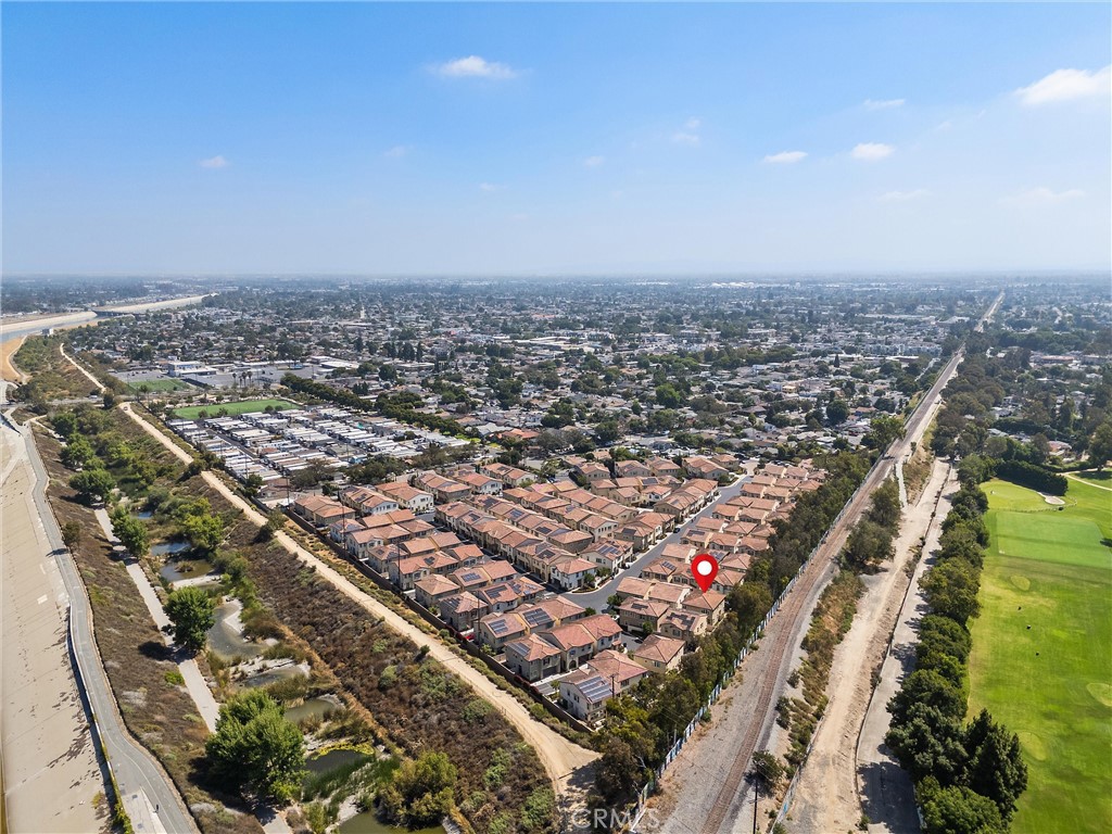 250 West Ridgewood Street Long Beach, CA 90805 - Photo 43 of 44