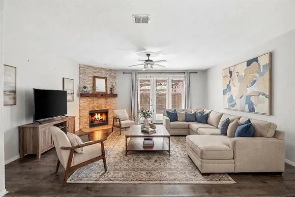 $458,000 | 2335 Maserati Drive, Frisco, TX 75033