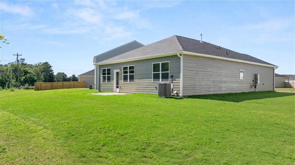216 Cattle Drive Perry, GA 31069 - Photo 32 of 32 a front view of house with yard and green space
