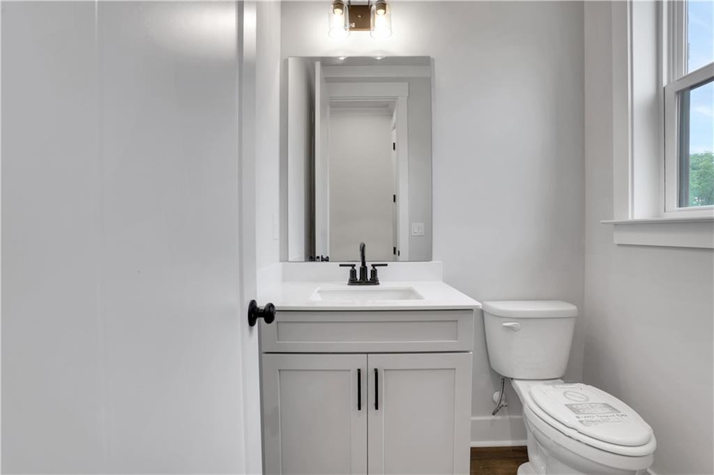 118 Bridgecrest Road Roswell, GA 30075 - Photo 19 of 40 Gallery Image 19