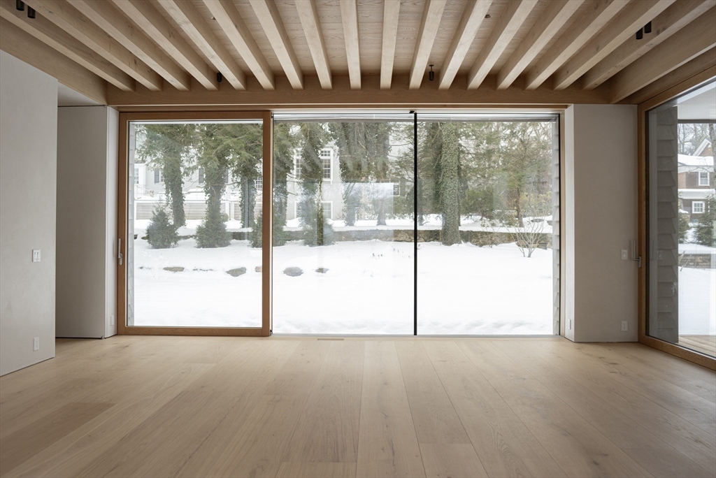 45 White Oak Road Wellesley, MA 02481 - Photo 15 of 38