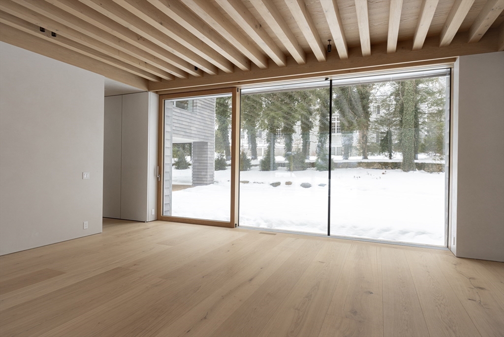 45 White Oak Road Wellesley, MA 02481 - Photo 16 of 38