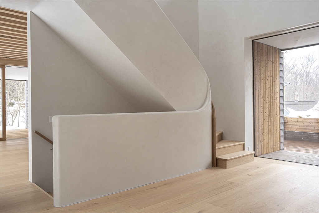 45 White Oak Road Wellesley, MA 02481 - Photo 22 of 38