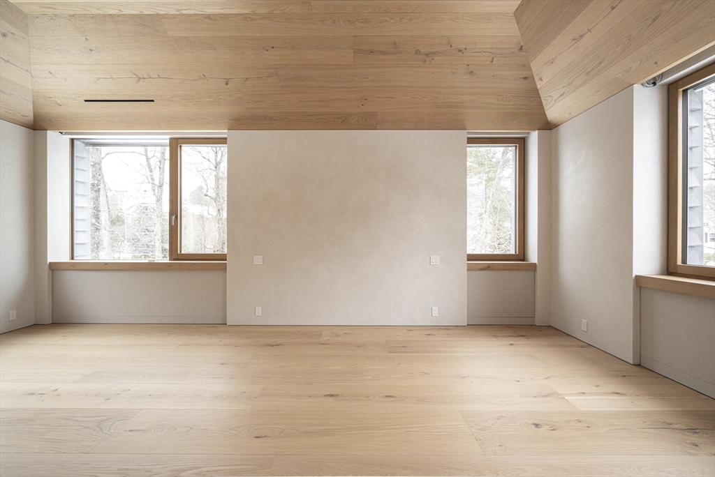 45 White Oak Road Wellesley, MA 02481 - Photo 34 of 38