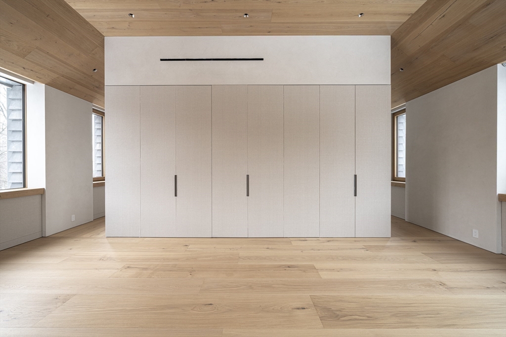 45 White Oak Road Wellesley, MA 02481 - Photo 35 of 38