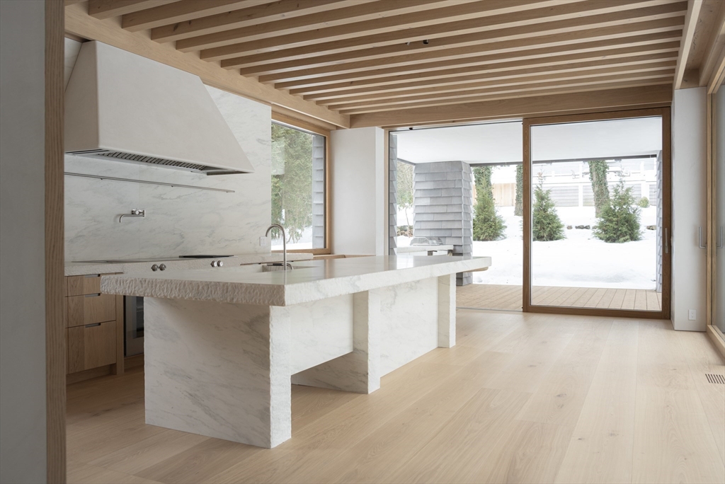 45 White Oak Road Wellesley, MA 02481 - Photo 9 of 38