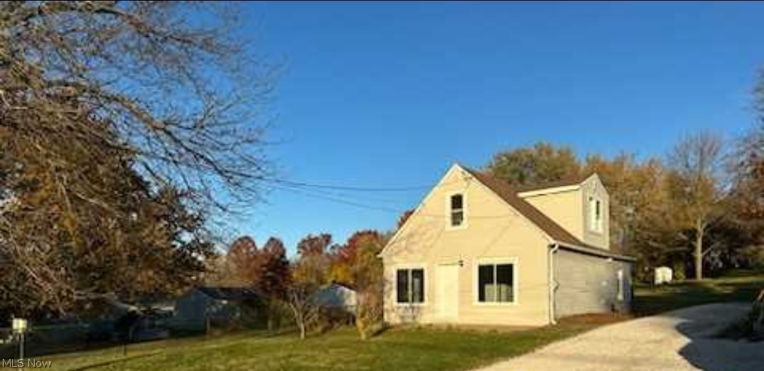 711 Fettro Road Akron, OH 44312 - Photo 1 of 16 Gallery Image 1