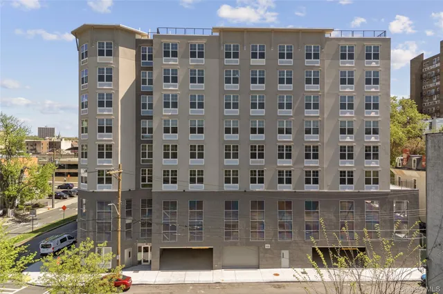 $2,400 | 56 Prospect Street, Unit 213, Yonkers, NY 10701