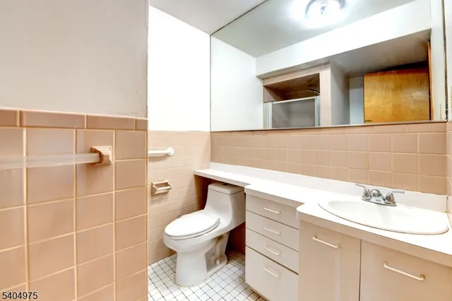 $379,900 | 30 West 34th Street, Unit B, Bayonne, NJ 07002