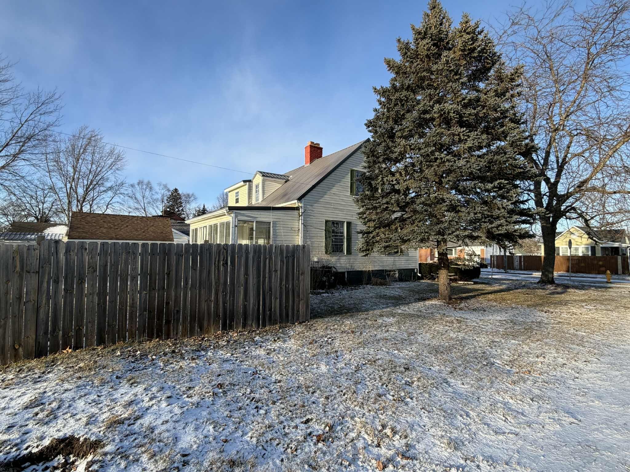 326 South Home Avenue Rensselaer, IN 47978 - Photo 4 of 22 2048x1536