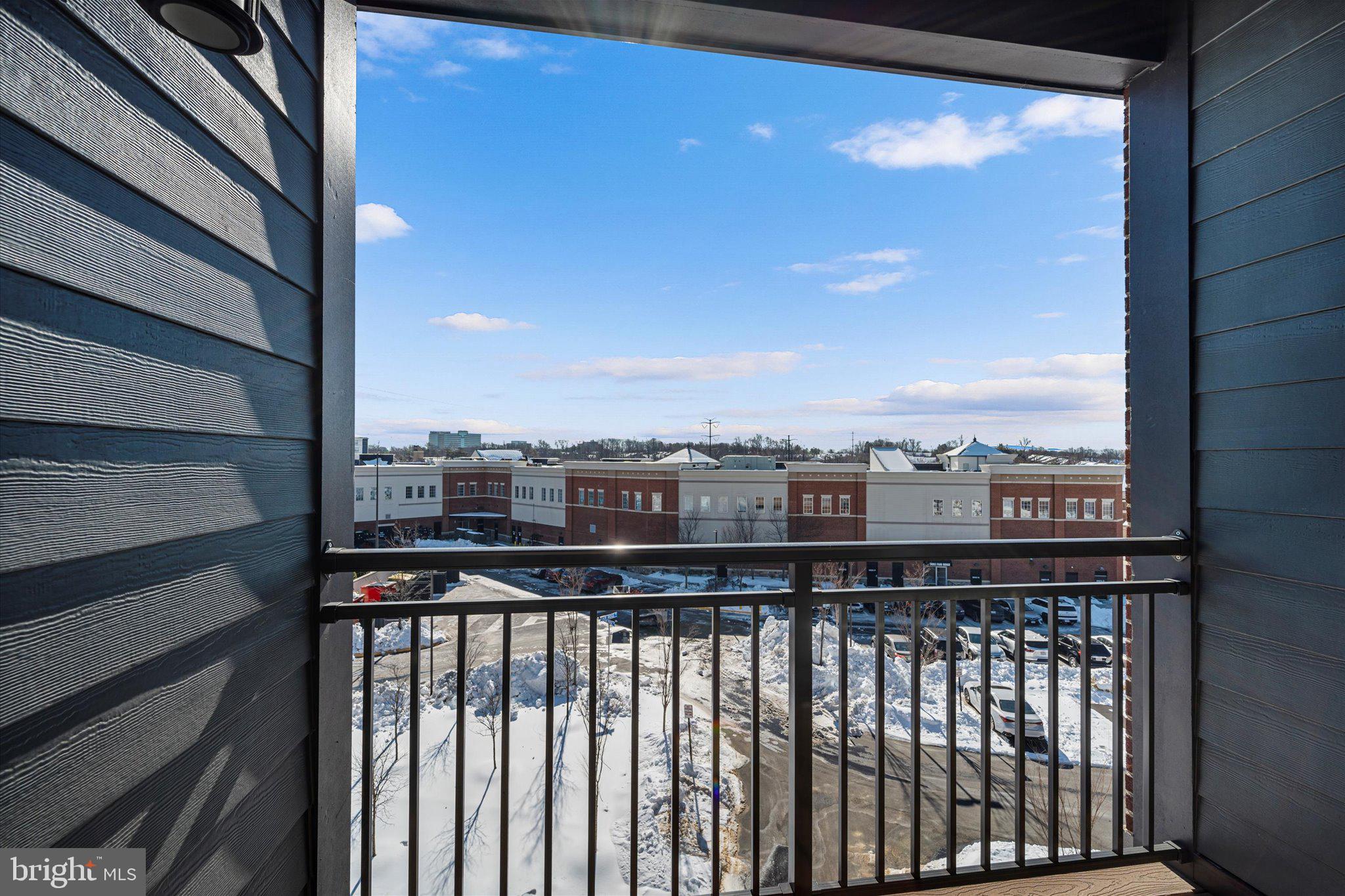 3927 Fair Ridge Drive, Unit 409 Fairfax, VA 22033 - Photo 25 of 37 a view of a balcony with city view