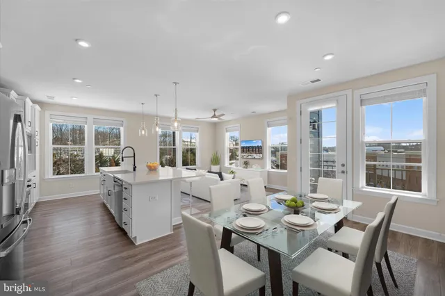 $610,000 | 3927 Fair Ridge Drive, Unit 409, Fairfax, VA 22033