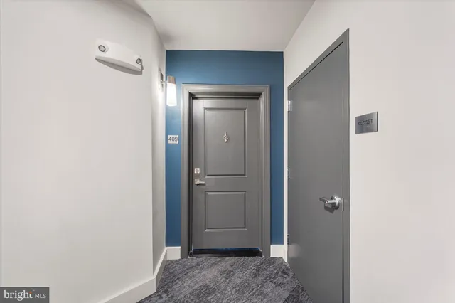 $610,000 | 3927 Fair Ridge Drive, Unit 409, Fairfax, VA 22033