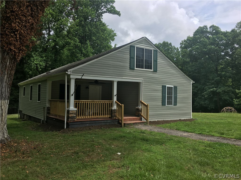 12900 Spring Run Road Midlothian, VA 23112 - Photo 1 of 21 a view of a house with backyard