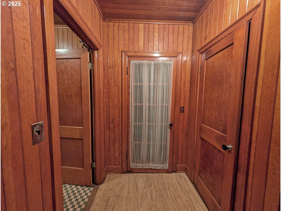 26870 East Chinook Lane Rhododendron, OR 97049 - Photo 13 of 37 Gallery Image 13