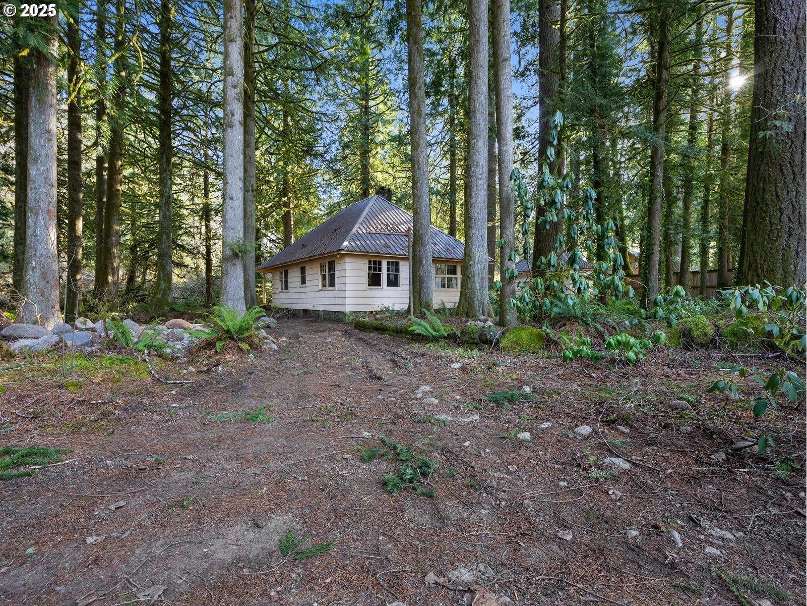 26870 East Chinook Lane Rhododendron, OR 97049 - Photo 35 of 37 Gallery Image 35