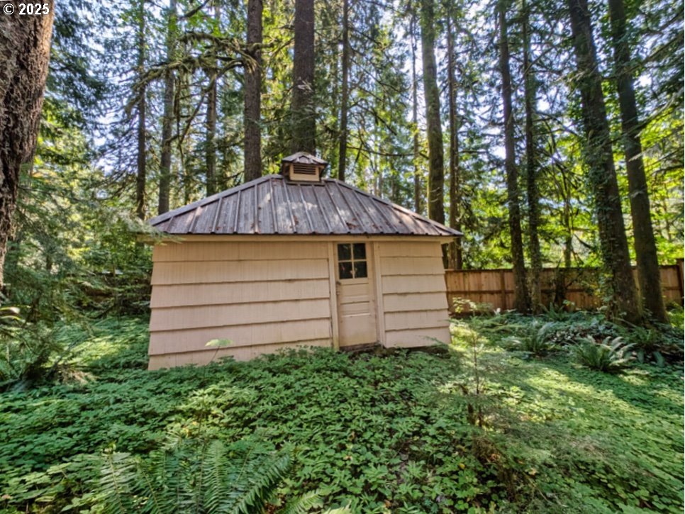 26870 East Chinook Lane Rhododendron, OR 97049 - Photo 8 of 37 Gallery Image 8