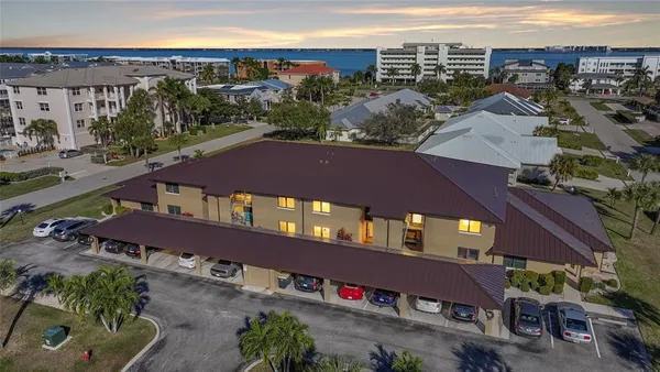 $2,000 | 240 Lewis Circle, Unit 513, Punta Gorda, FL 33950