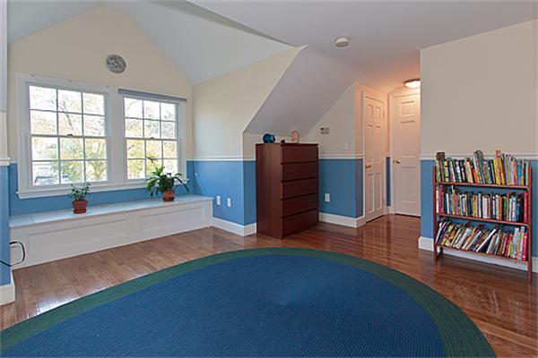 56 Thornton Road Needham, MA 02492 - Photo 12 of 19