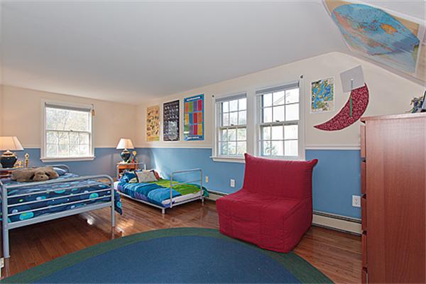 56 Thornton Road Needham, MA 02492 - Photo 7 of 19