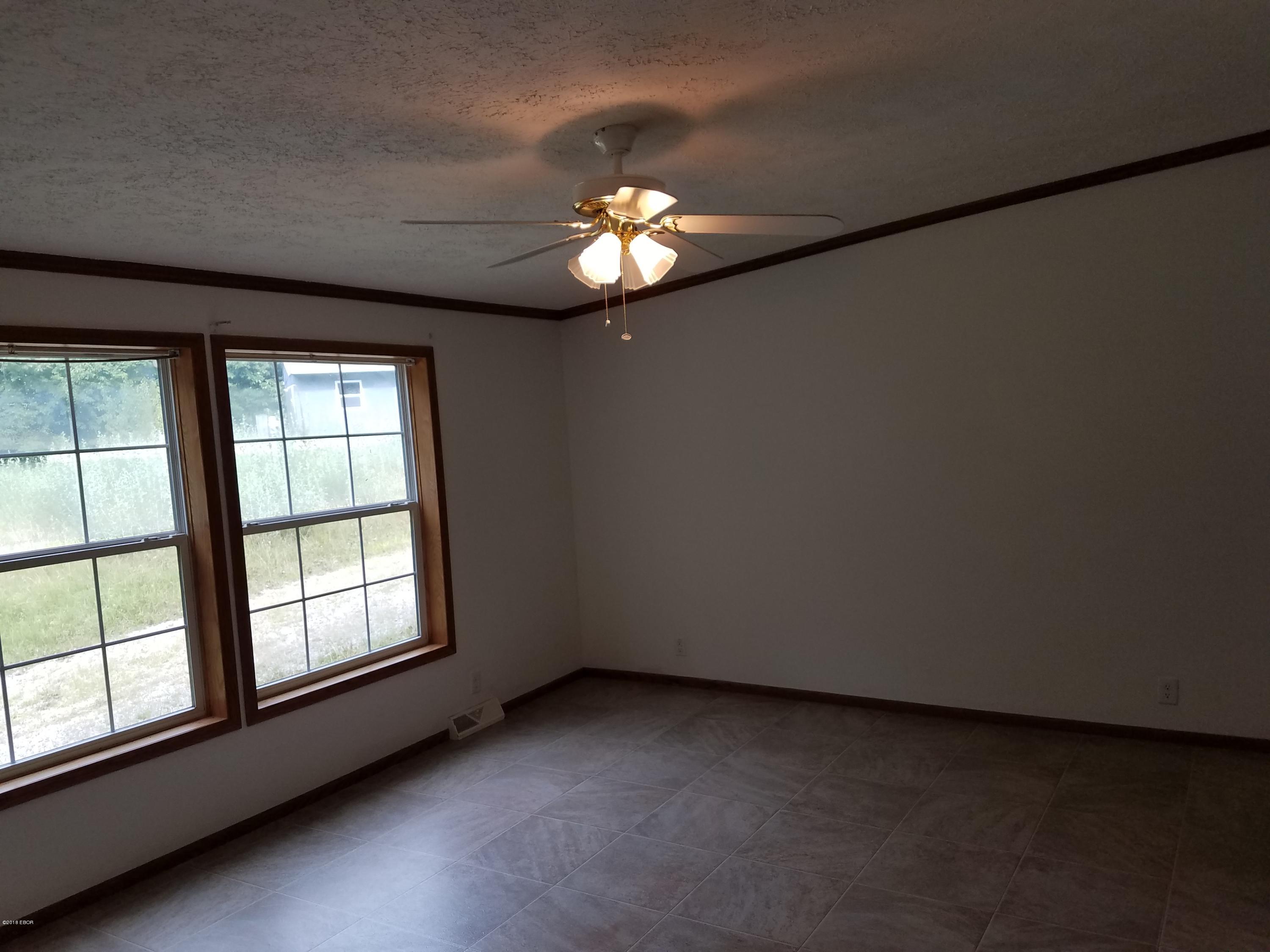 2426 Etherton Road Murphysboro, IL 62966 - Photo 7 of 10 Gallery Image 7