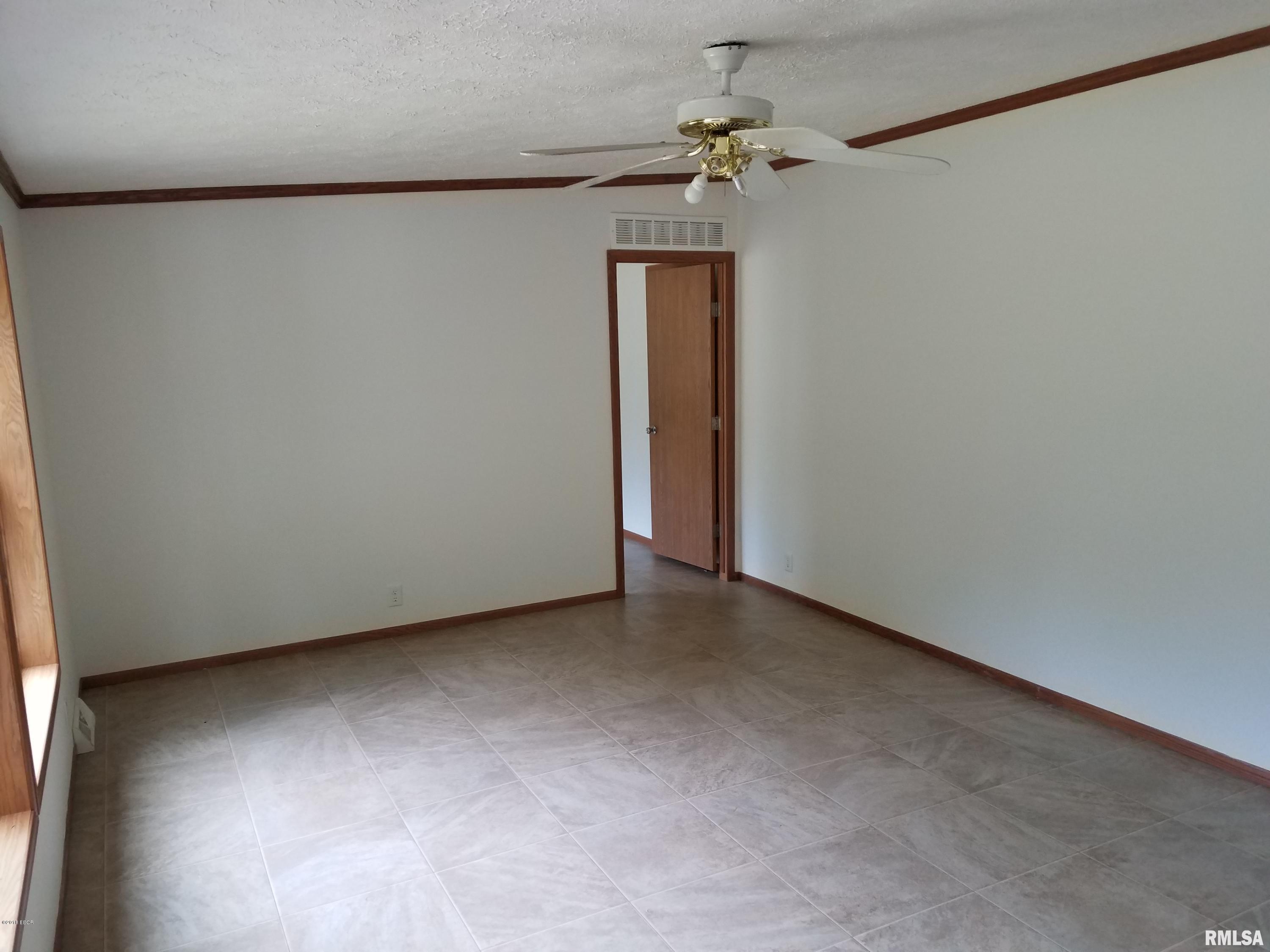 2426 Etherton Road Murphysboro, IL 62966 - Photo 8 of 10 Gallery Image 8