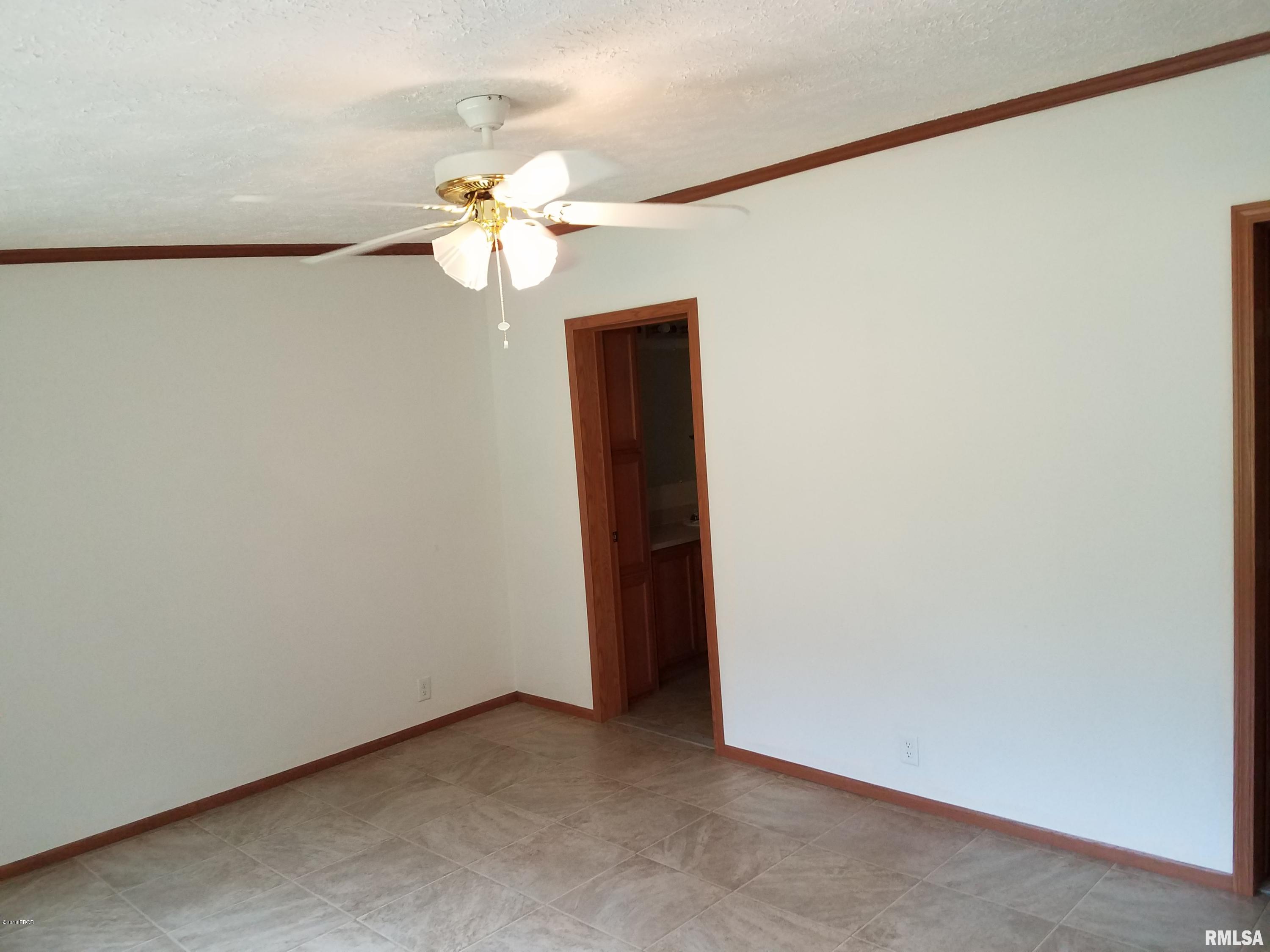 2426 Etherton Road Murphysboro, IL 62966 - Photo 9 of 10 Gallery Image 9