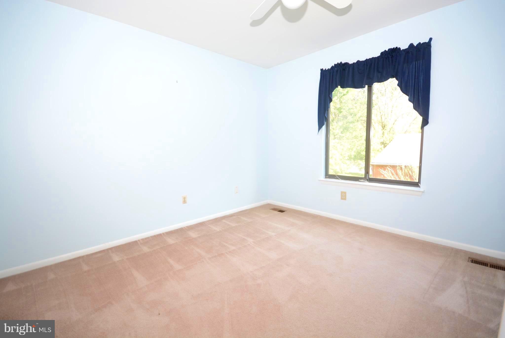 6239 Sunny Spring Columbia, MD 21044 - Photo 17 of 30 Bedroom 2