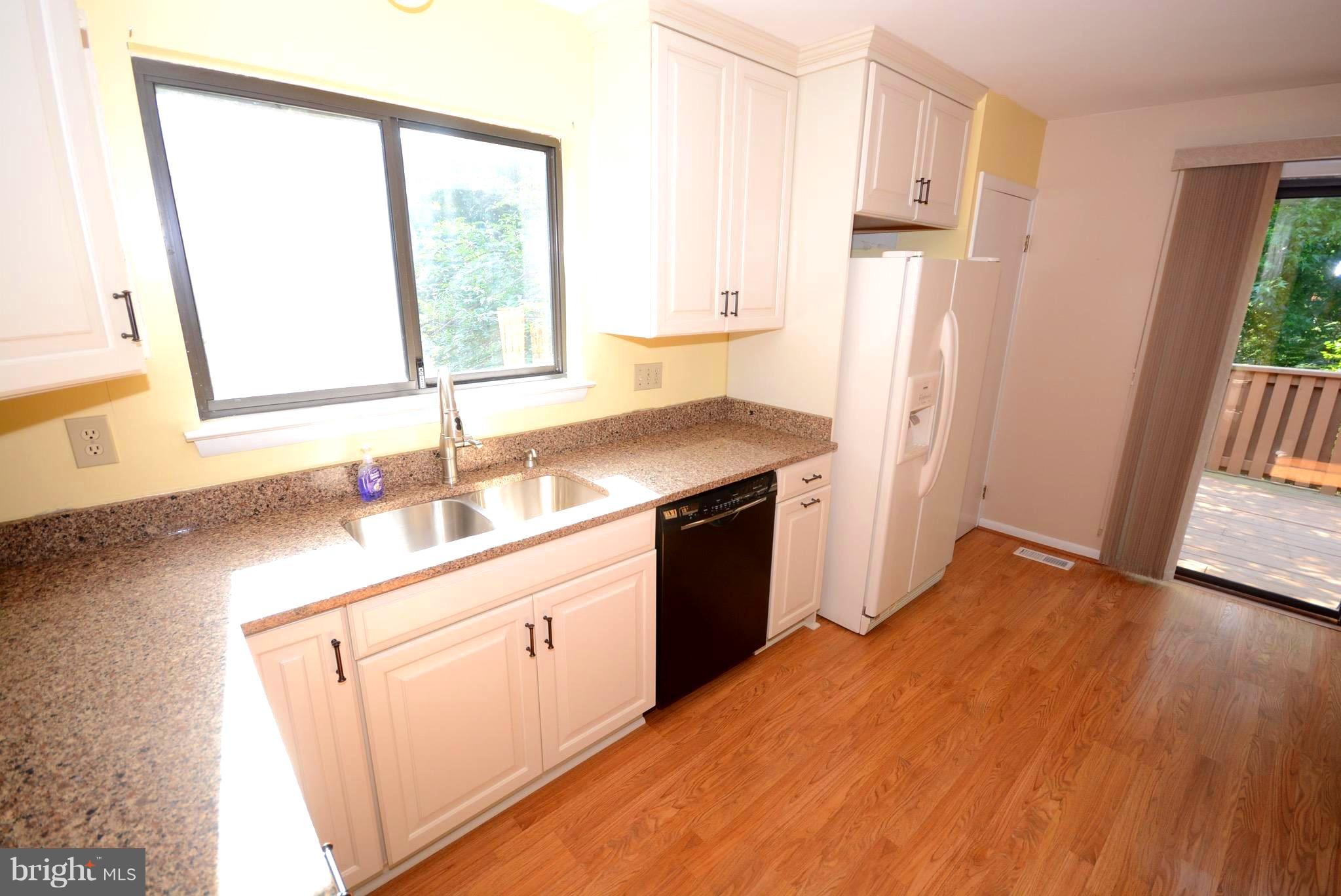 6239 Sunny Spring Columbia, MD 21044 - Photo 3 of 30 Kitchen