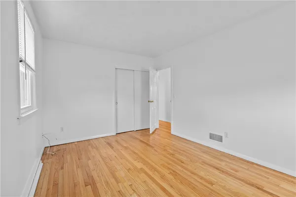 $4,000 | 4 Weetamoe Road, Middletown, RI 02842