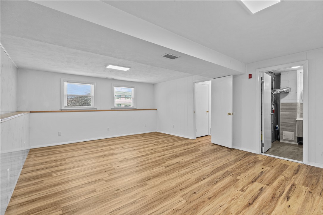 4 Weetamoe Road Middletown, RI 02842 - Photo 23 of 30