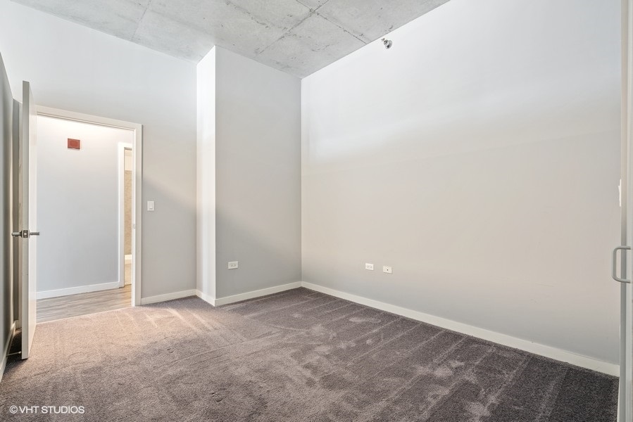 235 West Van Buren Street, Unit 1502 Chicago, IL 60607 - Photo 20 of 30 a view of an empty room