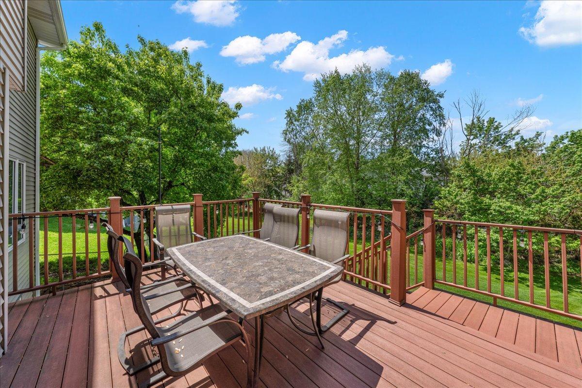 139 Ridge Way Mahtomedi, MN 55115 - Photo 27 of 30