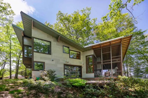 $1,725,000 | 518 Shaker Boulevard, Enfield, NH 03748