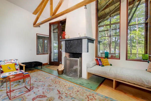 $1,725,000 | 518 Shaker Boulevard, Enfield, NH 03748