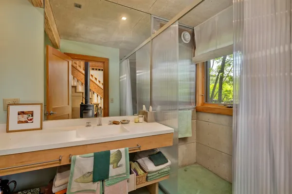 $1,725,000 | 518 Shaker Boulevard, Enfield, NH 03748