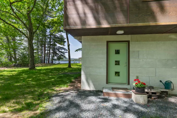 $1,725,000 | 518 Shaker Boulevard, Enfield, NH 03748